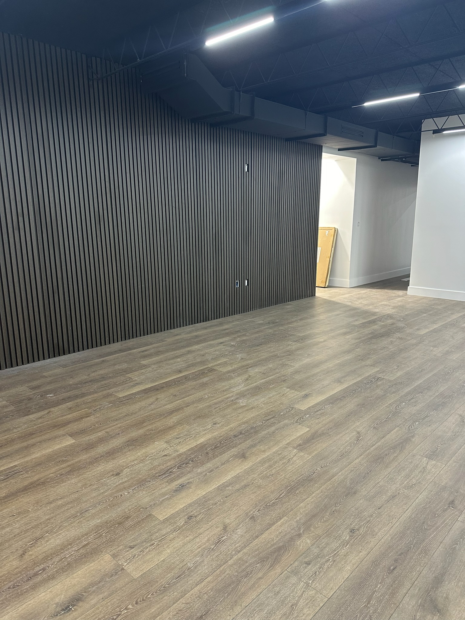 Commercial LVP